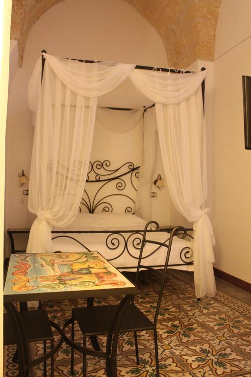 Lu Focalire Bed and Breakfast Montesano Salentino Rum bild